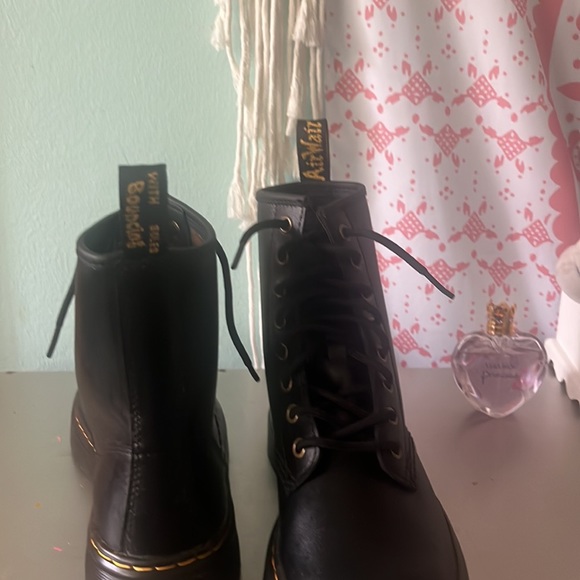 Dr. Martens Shoes Doc Martens Black Zavala Combat Boot Size 7